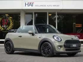 MINI Cabrio (2018) thumbnail 4