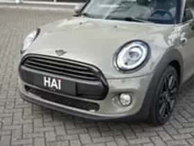 MINI Cabrio (2018) thumbnail 32