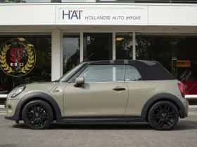 MINI Cabrio (2018) thumbnail 7