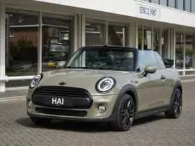 MINI Cabrio (2018) thumbnail 8