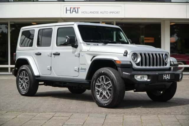 Jeep Wrangler (2025) thumbnail 4
