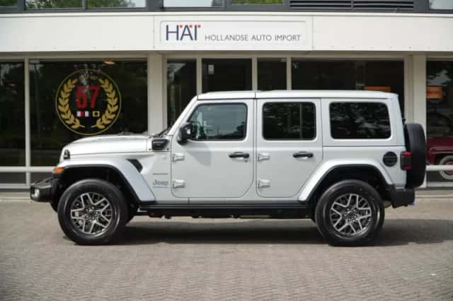 Jeep Wrangler (2025) thumbnail 6