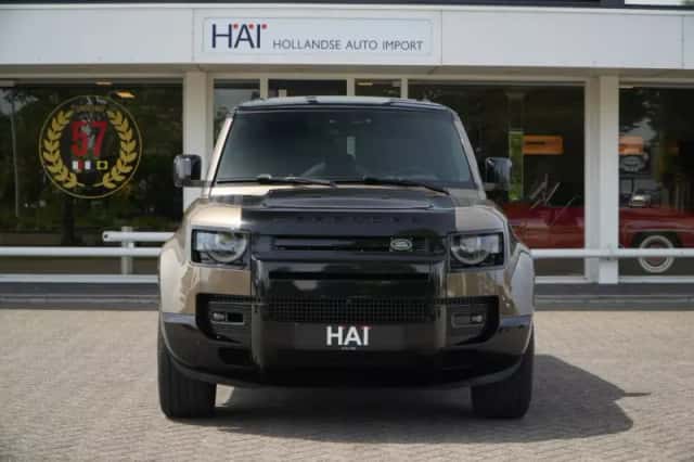 Land Rover Defender (2025) thumbnail 2