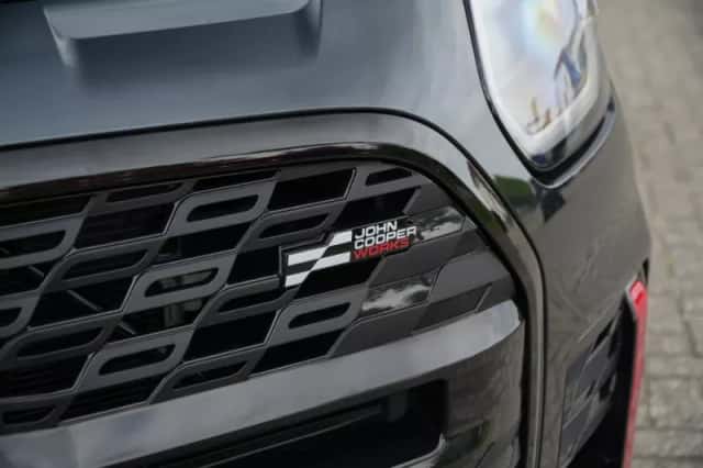 MINI Countryman (2024) thumbnail 6