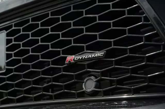 Land Rover Discovery Sport (2024) thumbnail 6