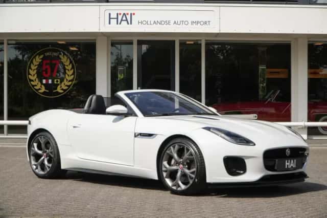 Jaguar F-Type (2018) thumbnail 4