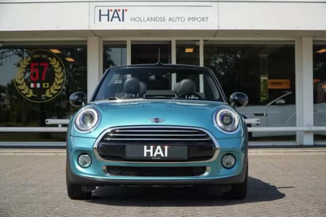 MINI Cabrio MINI (2017) thumbnail 2