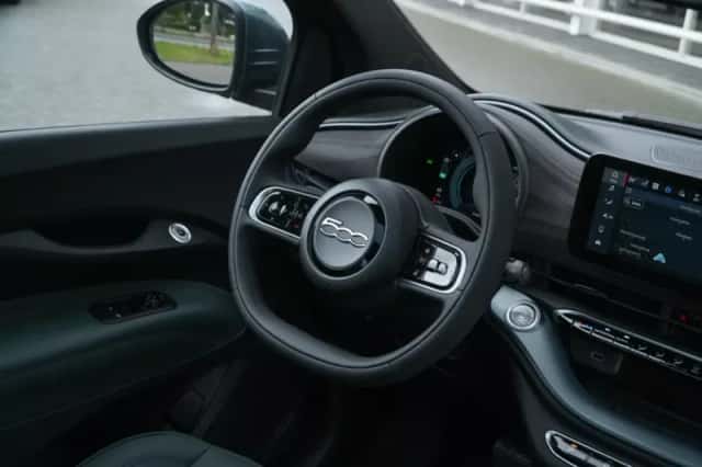 Fiat 500 (2025) thumbnail 4