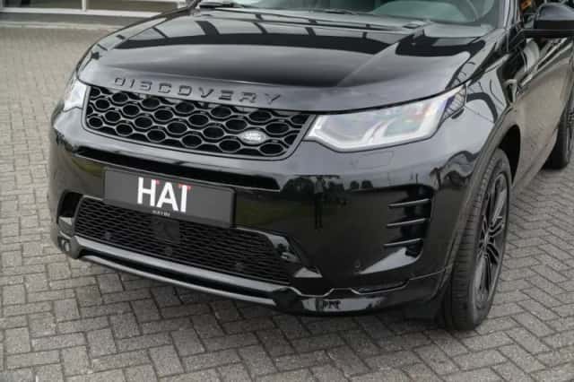 Land Rover Discovery Sport (2025) thumbnail 3