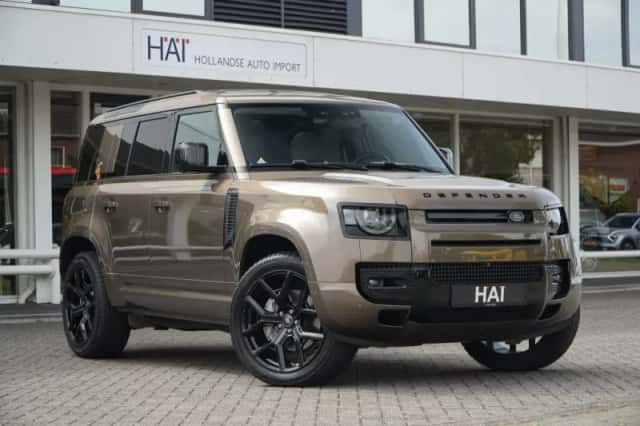 Land Rover Defender (2024) thumbnail 1