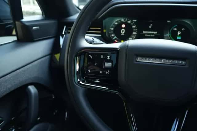 Land Rover Range Rover Sport (2026) thumbnail 6