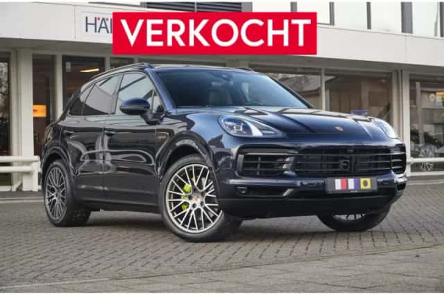 Porsche Cayenne (2022) thumbnail 1