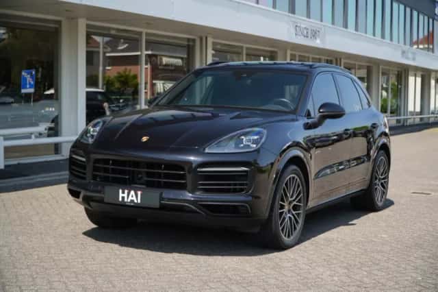 Porsche Cayenne (2022) thumbnail 6