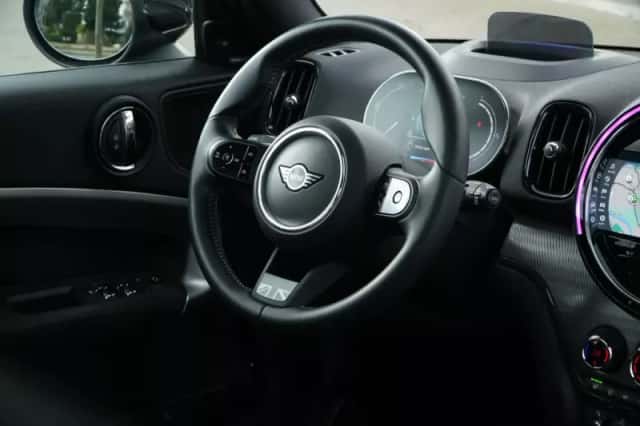 MINI Countryman (2022) thumbnail 5