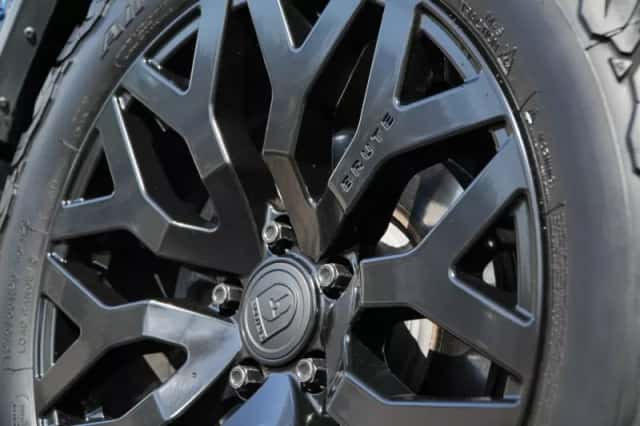 Jeep Wrangler (2023) thumbnail 4