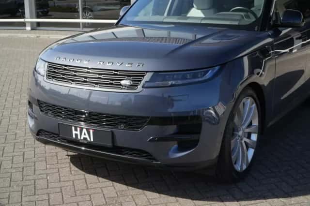 Land Rover Range Rover Sport (2023) thumbnail 3