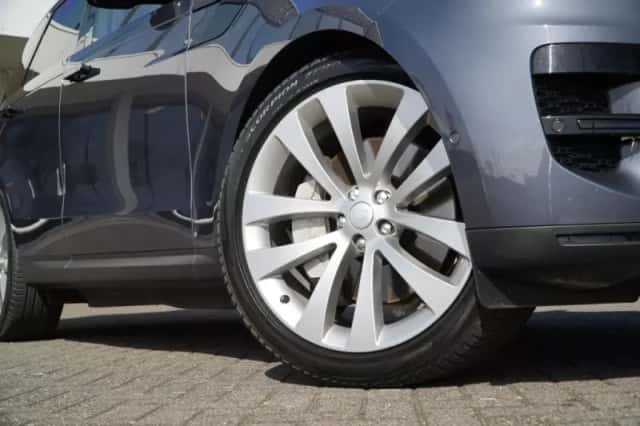 Land Rover Range Rover Sport (2023) thumbnail 5