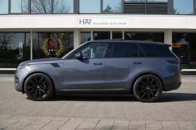 Land Rover Range Rover Sport (2023) thumbnail 6