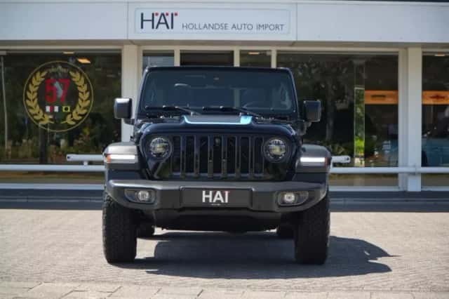 Jeep Wrangler (2022) thumbnail 2