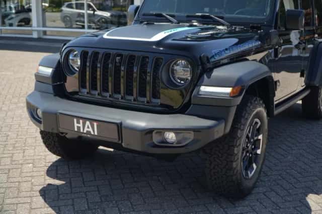 Jeep Wrangler (2022) thumbnail 3