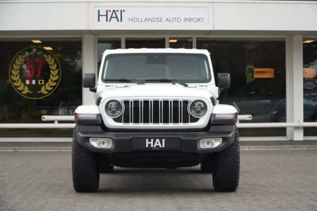 Jeep Wrangler (2025) thumbnail 2