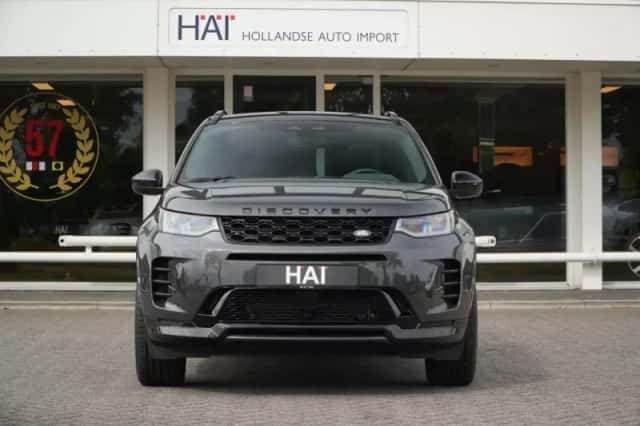 Land Rover Discovery Sport (2025) thumbnail 2
