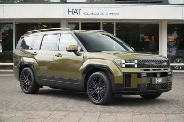 Hyundai Santa Fe (2024) thumbnail 5
