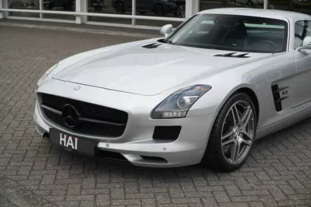 Mercedes- AMG SLS (2011) thumbnail 4