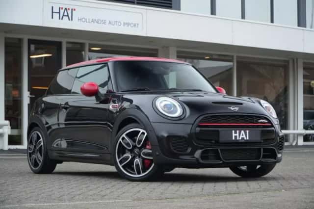 MINI 2.0 John Cooper Works (2018) thumbnail 1
