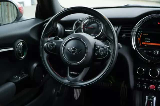MINI 2.0 John Cooper Works (2018) thumbnail 3