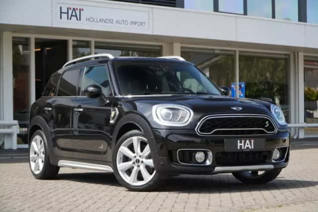 MINI Countryman (2017) thumbnail 1