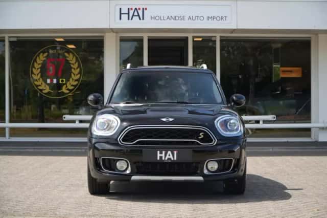 MINI Countryman (2017) thumbnail 2