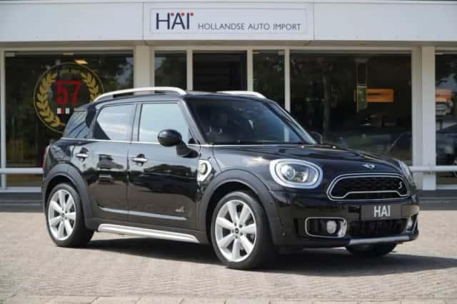 MINI Countryman (2017) thumbnail 5