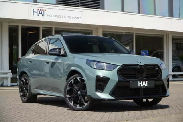 BMW X2 (2024) thumbnail 1