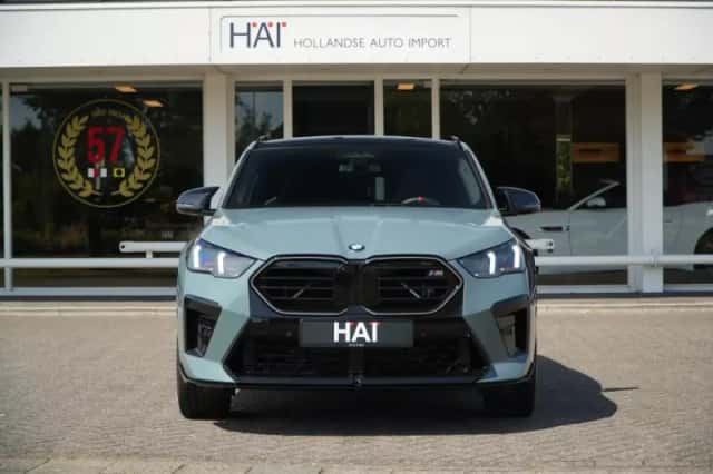 BMW X2 (2024) thumbnail 2