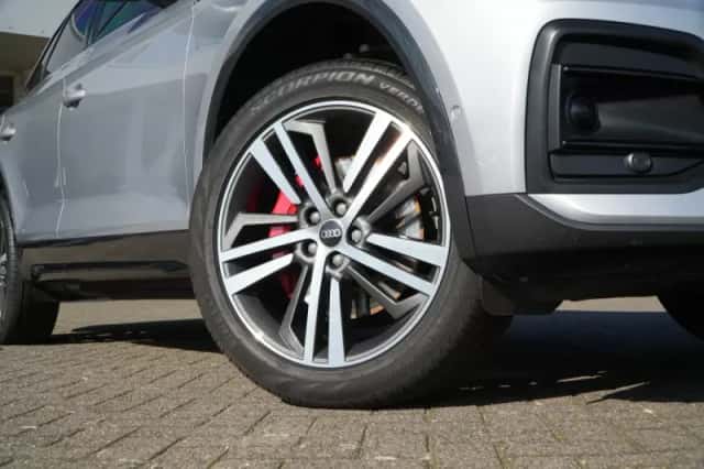 Audi Q5 (2025) thumbnail 5