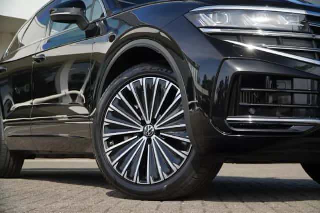 Volkswagen Touareg (2025) thumbnail 3