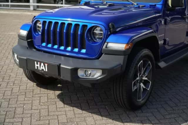 Jeep Wrangler (2019) thumbnail 3