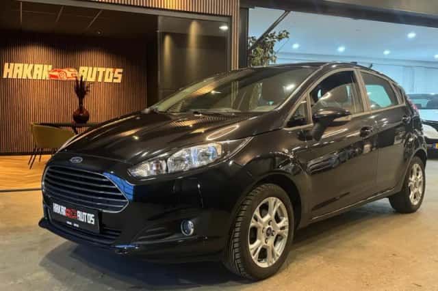 Ford Fiesta (2014) thumbnail 1