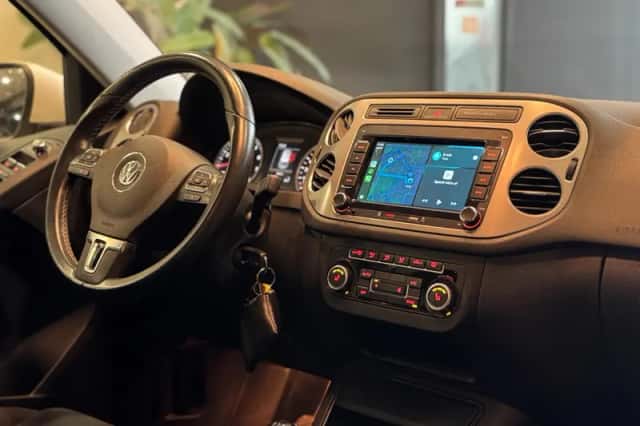 Volkswagen Tiguan (2014) thumbnail 3