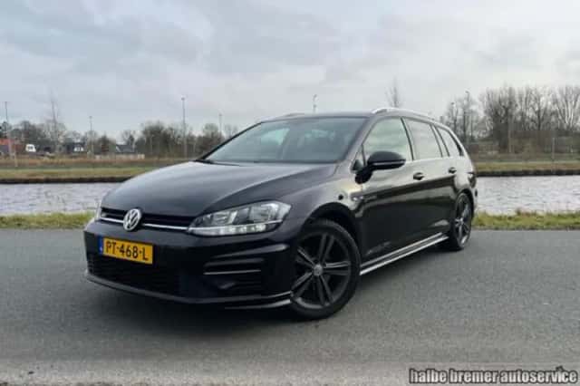 Volkswagen Golf (2017) thumbnail 4