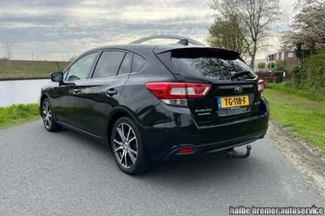 Subaru Impreza (2017) thumbnail 4