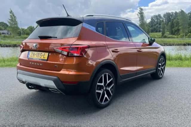 SEAT Arona (2019) thumbnail 5