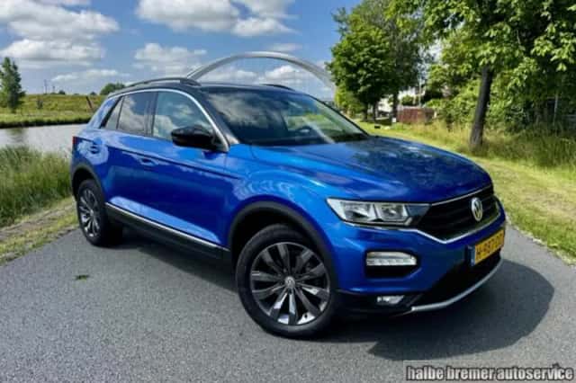 Volkswagen T-Roc (2020) thumbnail 1