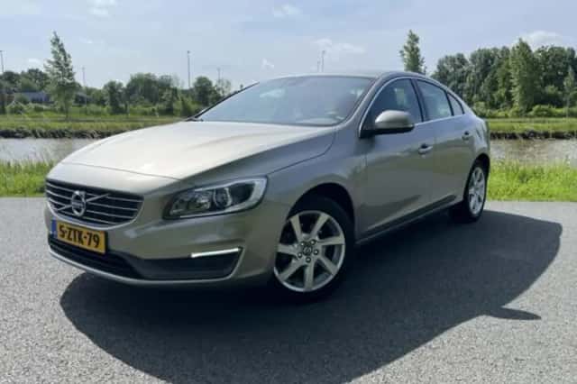 Volvo S60 (2015) thumbnail 5
