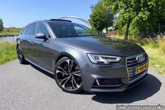 Audi A4 (2017) thumbnail 1