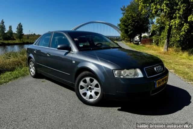 Audi A4 (2005) thumbnail 1