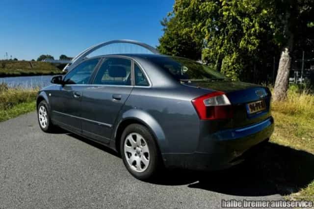Audi A4 (2005) thumbnail 2