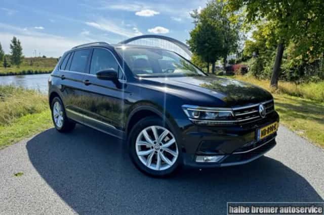 Volkswagen Tiguan (2017) thumbnail 1