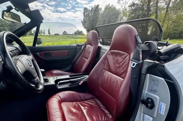 BMW Z3 (1996) thumbnail 3